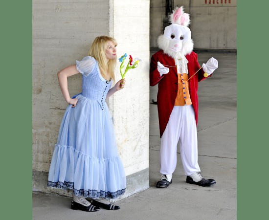 Alice und Hase